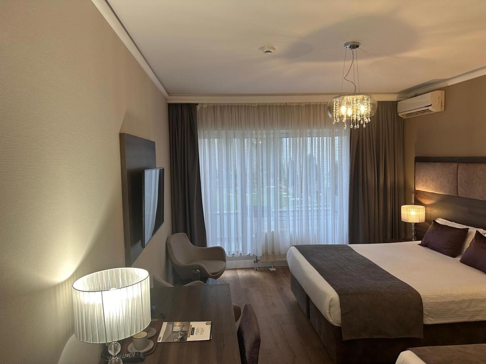 Hotel Agenda Louise — Photos 1